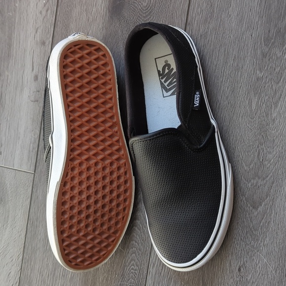 Vans slip on shoes, size 9 - Picture 4 of 7